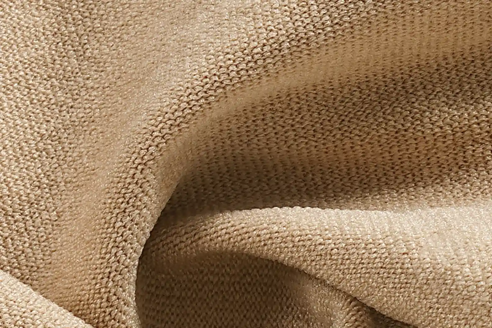 Close-up of breathable fabric in a red strapless bra, featuring anti-slip silicone lining and seamless design